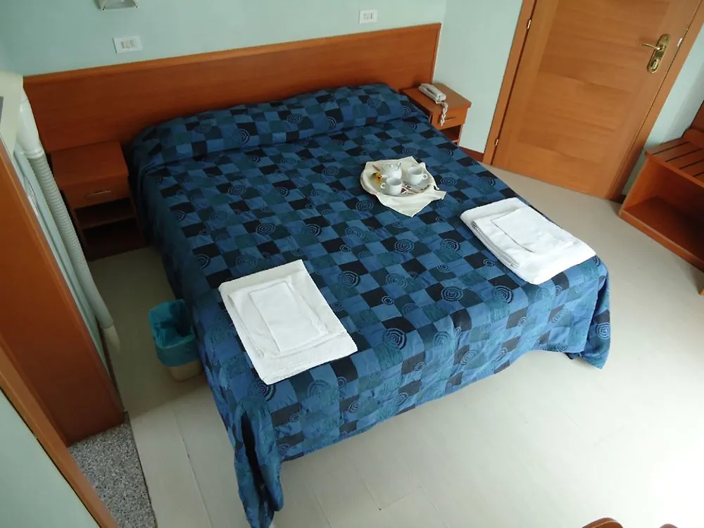 ***  Hotel Blue Moon Rimini Italien